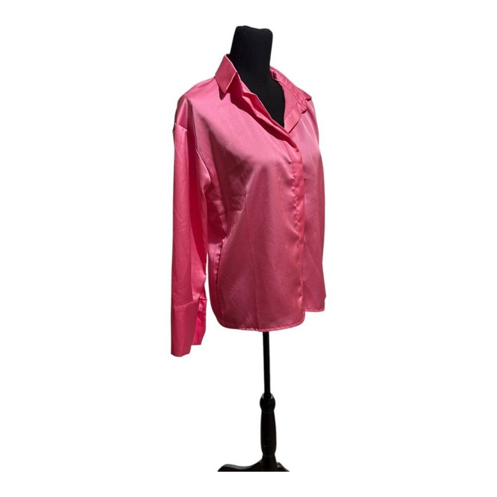 BOO HOO NWT BARBIE PINK ELEGENT SATIN BUTTON LONG SLEEVE BLOUSE SIZE 4 - Picture 3 of 7